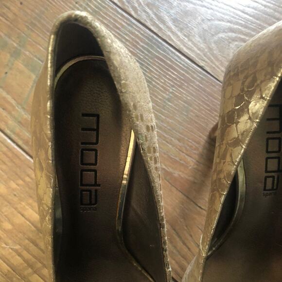 Moda Spana metallic gold snake print pumps 6-1/2 NEW - Picture 4 of 8